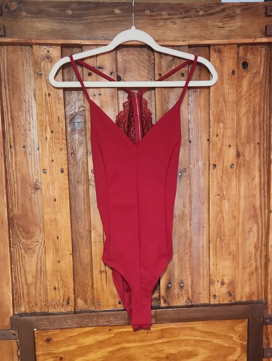 o'deliah Tops - Scarlet Lace-Back V-Neck Bodysuit